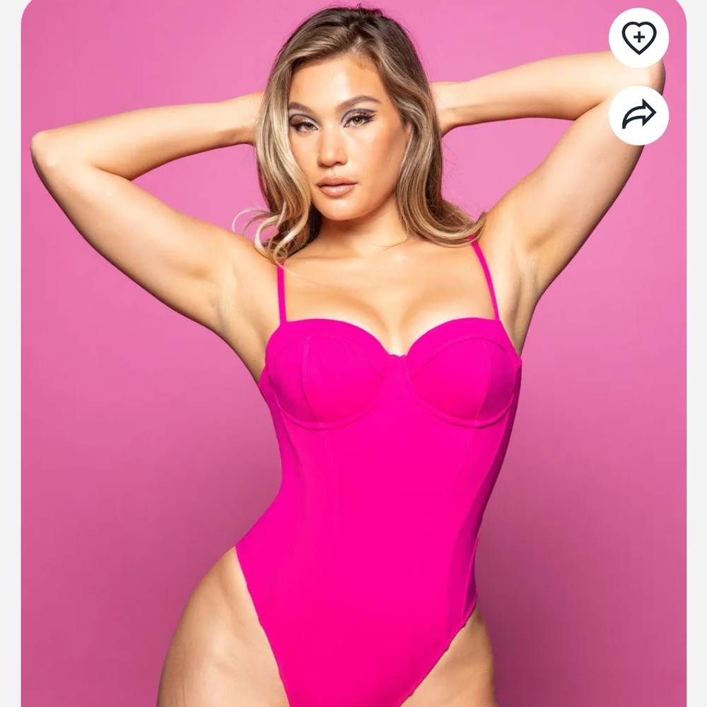 Viral TA3 Swimsuit - Pushy NWOT